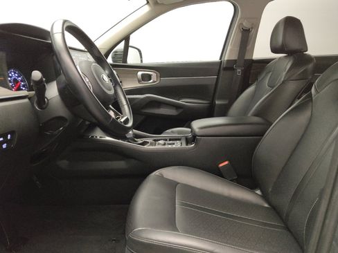 Used 2021 Kia Sorento EX w/ Panoramic Sunroof Package FWD image 17