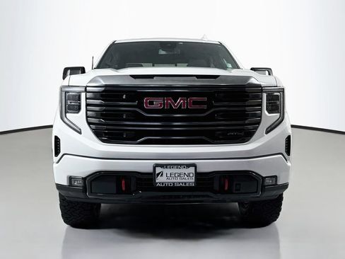 Used 2022 GMC Sierra 1500 AT4 w/ AT4 Preferred Package AWD/4WD image 2