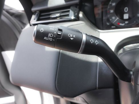 Used 2026 Land Rover Range Rover Velar S AWD/4WD image 22