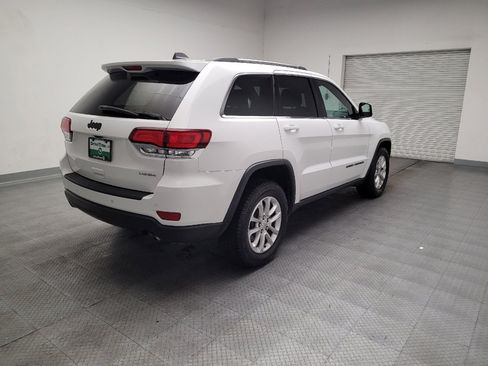 Used 2021 Jeep Grand Cherokee Laredo image 9