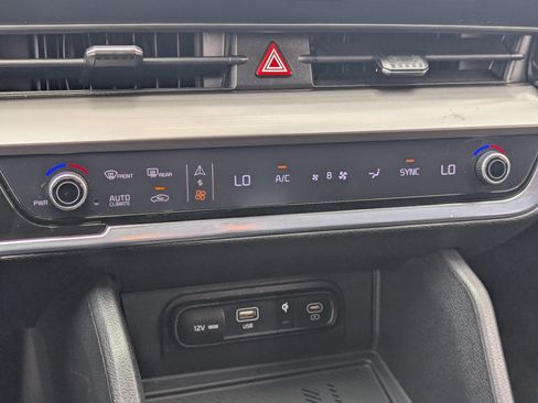 Certified 2023 Kia Sportage EX AWD/4WD image 25