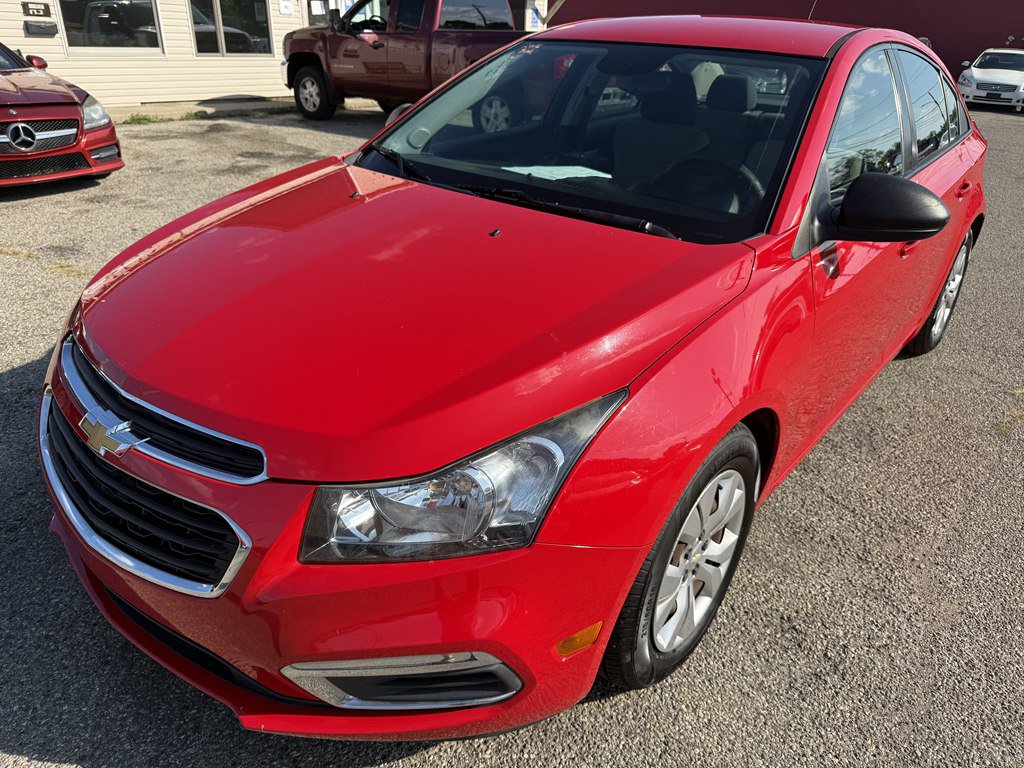 Used 2016 Chevrolet Cruze LS FWD image 2
