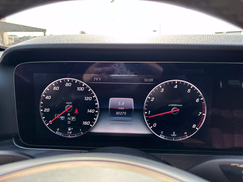 Used 2018 Mercedes-Benz E 400 4MATIC Sedan image 28
