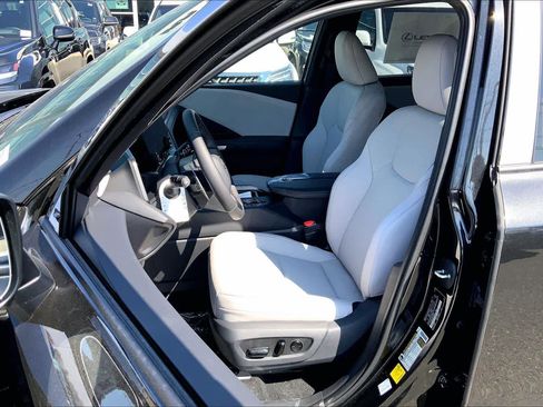 New 2026 Lexus TX 350 AWD image 9