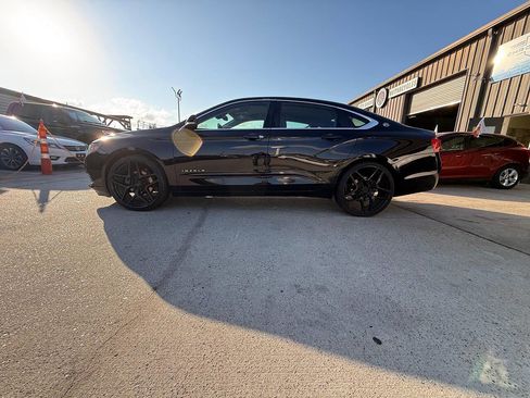 Used 2017 Chevrolet Impala LT w/ Leather Package image 8