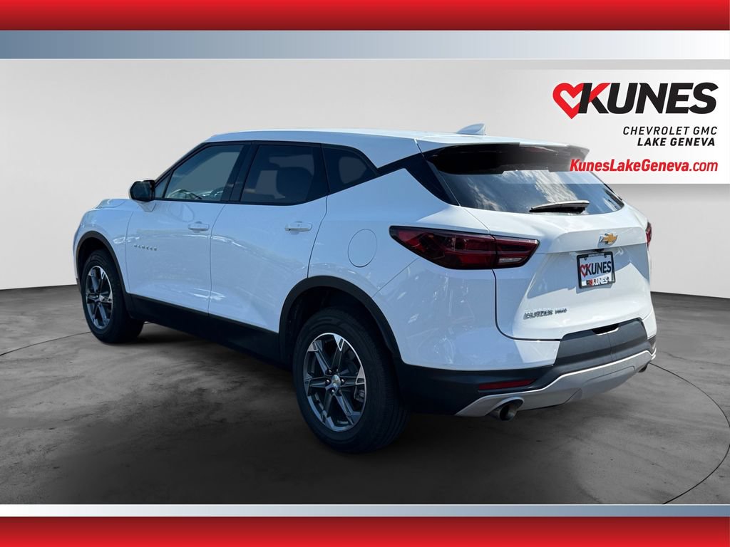 Used 2025 Chevrolet Blazer LT AWD/4WD image 7