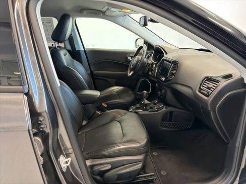 Used 2019 Jeep Compass Limited w/ Safety & Security Group AWD/4WD image 32