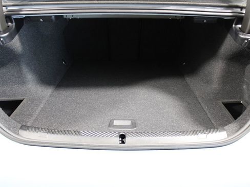 Used 2025 BMW i5 eDrive40i w/ M Sport Package image 46