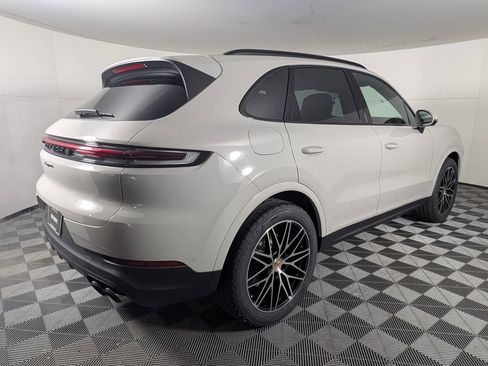 New 2026 Porsche Cayenne image 7