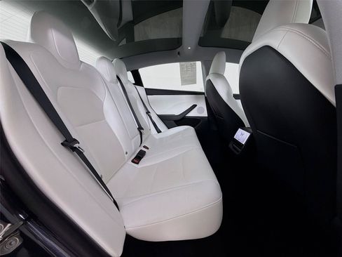 Used 2024 Tesla Model 3 Long Range RWD image 27