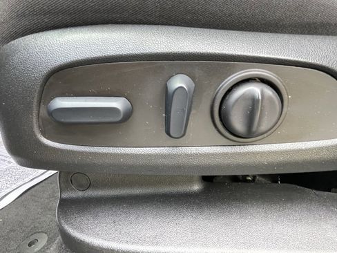 Used 2022 Chevrolet Equinox LT image 27