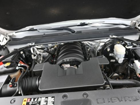 Used 2018 Chevrolet Tahoe LT image 21