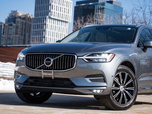 Used 2019 Volvo XC60 T5 Inscription image 2
