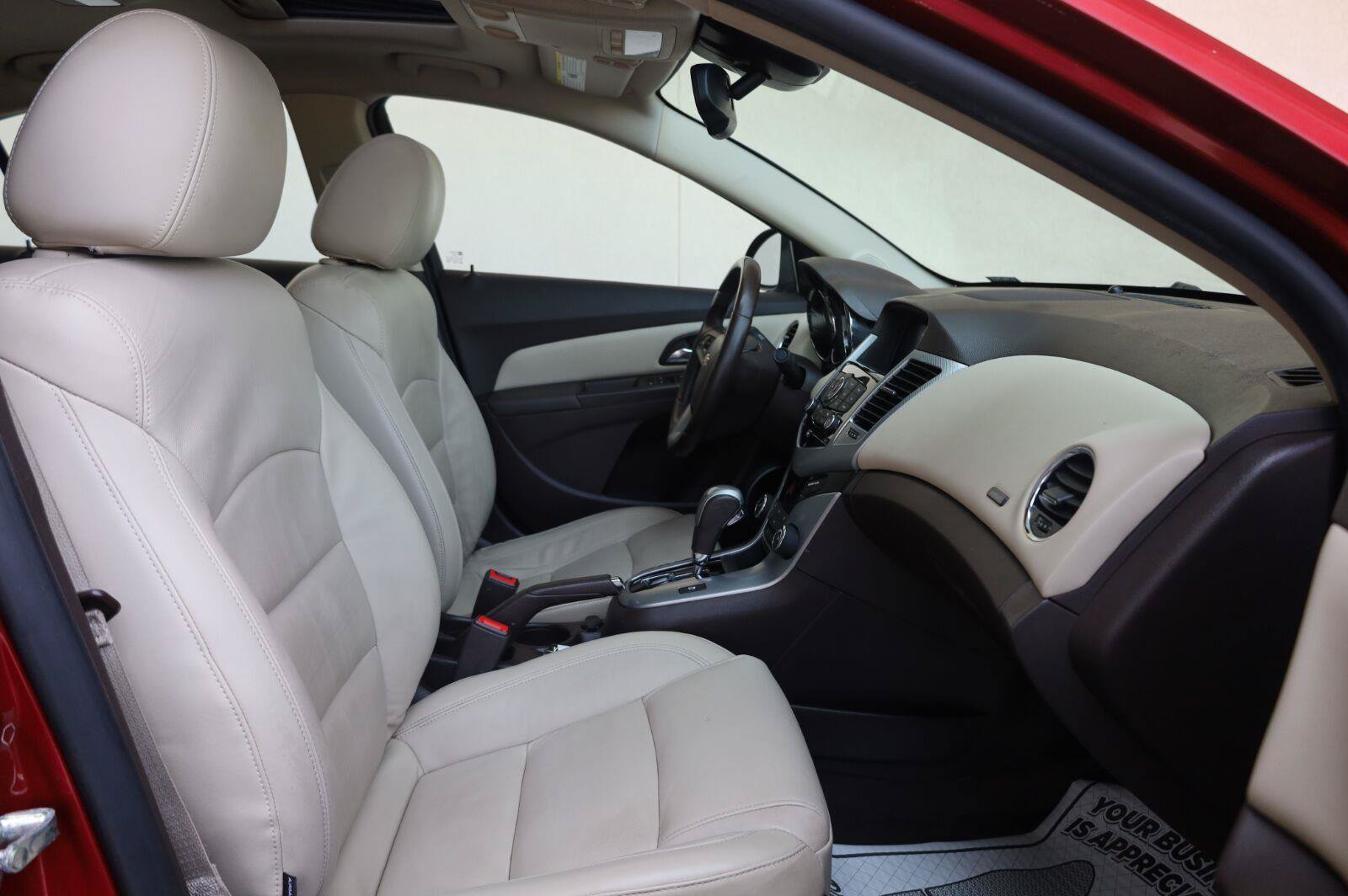 Used 2014 Chevrolet Cruze LTZ w/ Sun, Sound and Sport Package FWD image 27