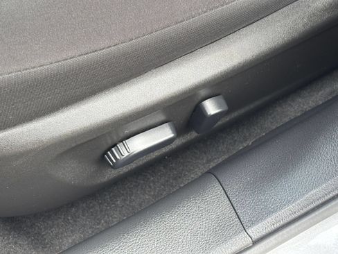 Used 2025 Nissan Altima 2.5 SV FWD image 22