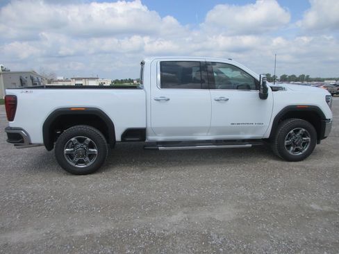 New 2026 GMC Sierra 2500 SLT w/ SLT Premium Package AWD/4WD image 3