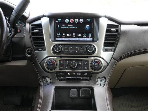 Used 2019 Chevrolet Tahoe LT w/ Luxury Package AWD/4WD image 11