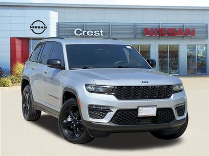 Used 2024 Jeep Grand Cherokee Limited w/ Black Appearance Package