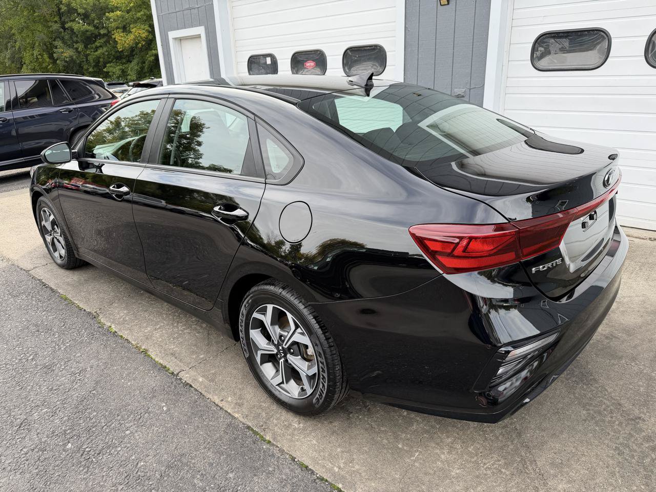 Used 2020 Kia Forte LXS FWD image 6