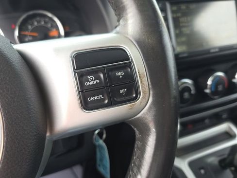 Used 2016 Jeep Compass High Altitude AWD/4WD image 17
