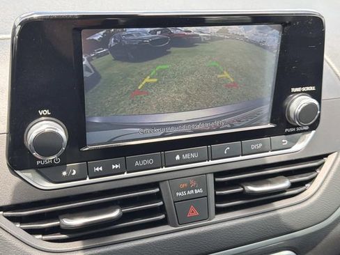 Used 2022 Nissan Altima 2.5 S FWD image 29