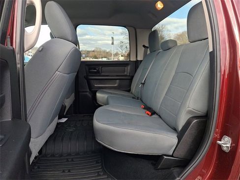Used 2018 RAM 2500 Tradesman w/ Chrome Appearance Group image 10
