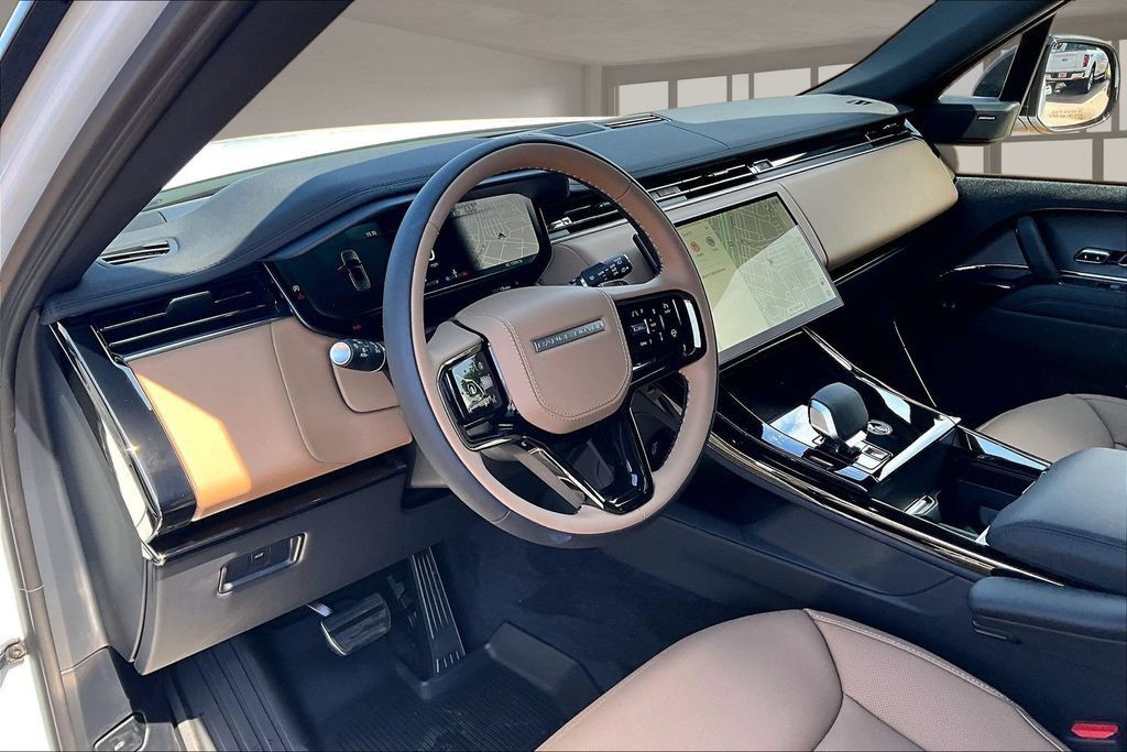 New 2026 Land Rover Range Rover Sport Dynamic SE AWD/4WD image 6