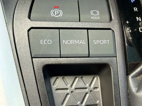 Used 2025 Toyota RAV4 XLE Premium FWD image 29
