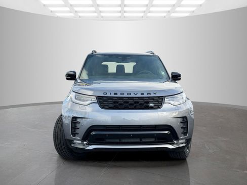 New 2026 Land Rover Discovery Dynamic SE image 2