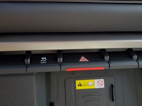 New 2026 Toyota Tundra Limited AWD/4WD image 26
