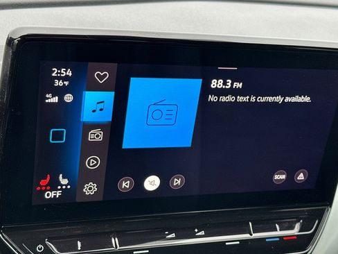 Used 2021 Volkswagen ID.4 Pro w/ ID.4 Protection Package image 20