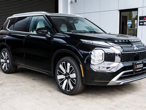 New 2025 Mitsubishi Outlander AWD image 1