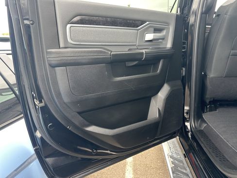 Used 2022 RAM 2500 Big Horn w/ Level A Equipment Group AWD/4WD image 27