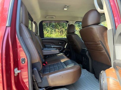 Used 2016 Nissan Titan Platinum Reserve image 33