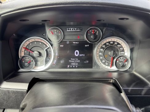 Used 2013 RAM 2500 Laramie w/ Convenience Group image 24