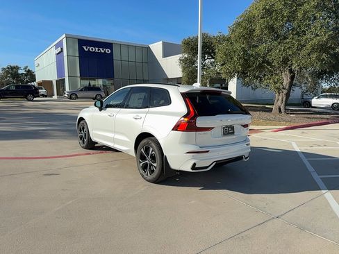 New 2026 Volvo XC60 B5 Core image 4