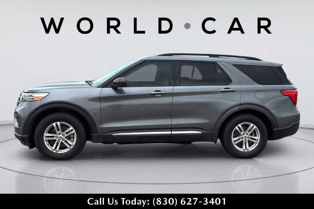 Used 2021 Ford Explorer XLT RWD image 11