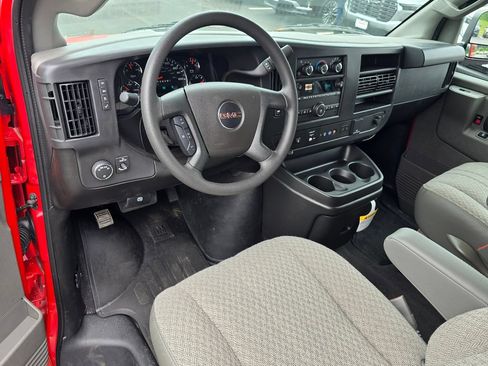 New 2026 GMC Savana 3500 LT w/ LT Preferred Equipment Group RWD image 10
