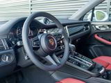 New 2025 Porsche Macan image 4