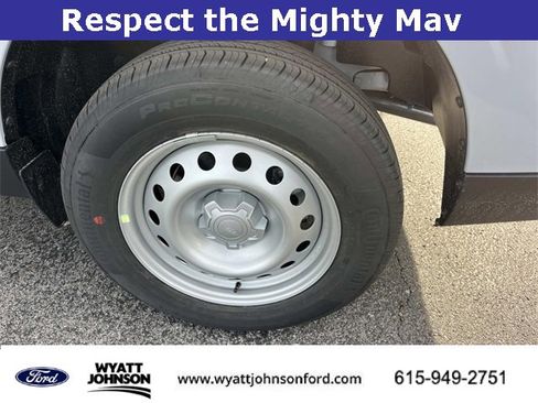 New 2025 Ford Maverick XL image 11