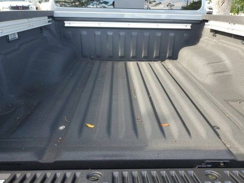 New 2026 Nissan Frontier PRO-4X w/ Pro-4x Convenience Package image 5