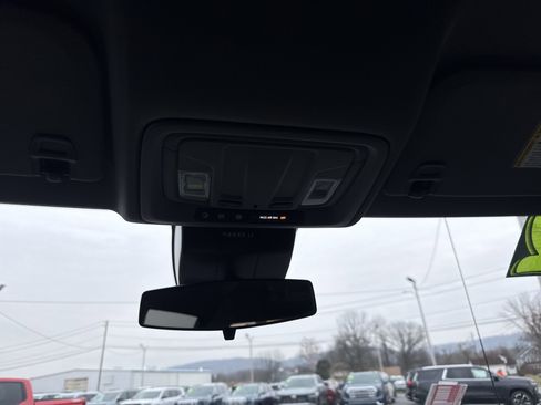 Used 2022 Chevrolet Silverado 1500 RST w/ Z71 Off-Road Package image 26