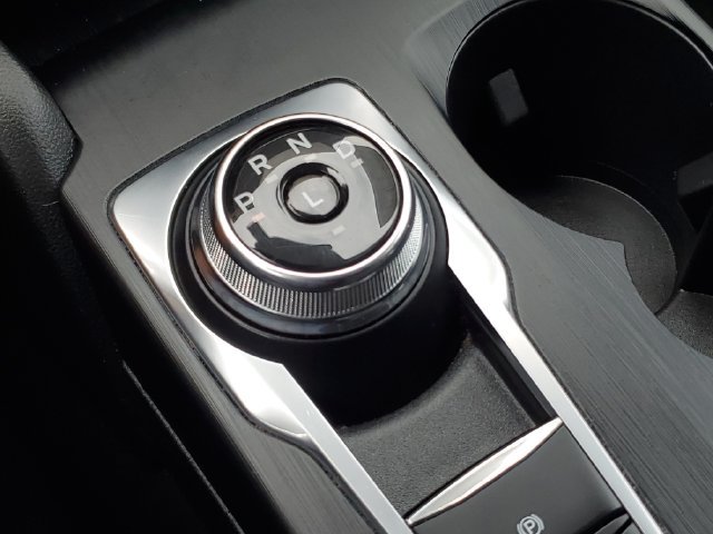 Used 2024 Ford Escape Platinum AWD/4WD image 32