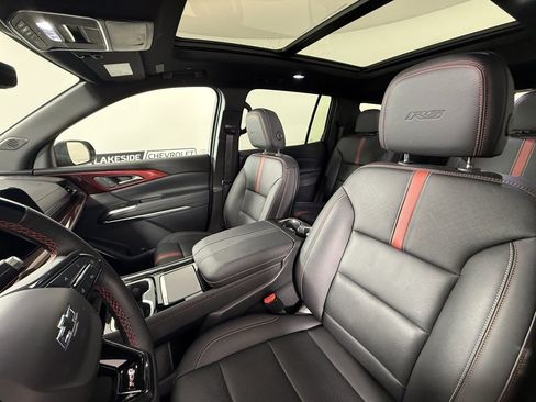 Used 2024 Chevrolet Traverse RS w/ LPO, Floor Liner Package image 31