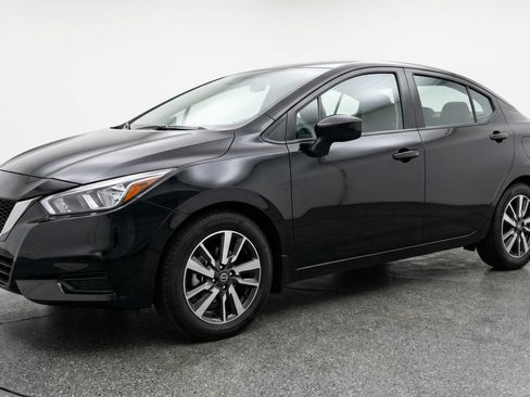 Used 2025 Nissan Versa SV FWD image 3