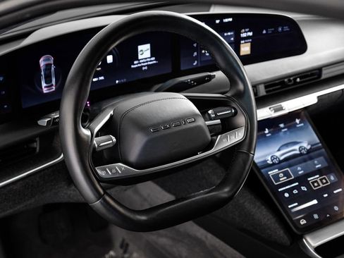 Used 2023 Lucid Air Touring image 13