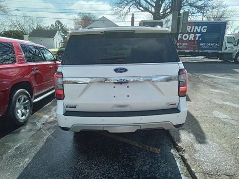 Used 2019 Ford Expedition Max Limited w/ Texas Edition Package image 10