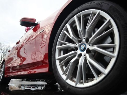 Used 2023 BMW 330e xDrive w/ Premium Package image 8