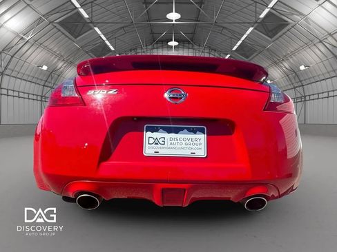 Used 2016 Nissan 370Z Coupe RWD image 26