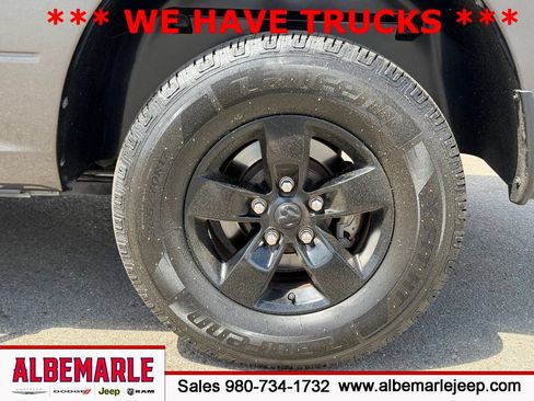 Used 2022 RAM 1500 Tradesman w/ Electronics Group RWD image 11